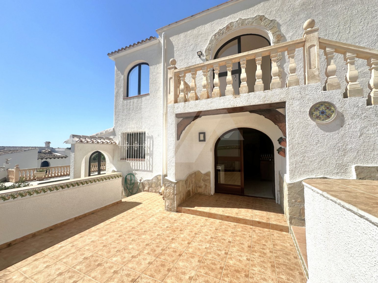 Villa zu verkaufen in Moraira mit spektakulärem Meerblick.
