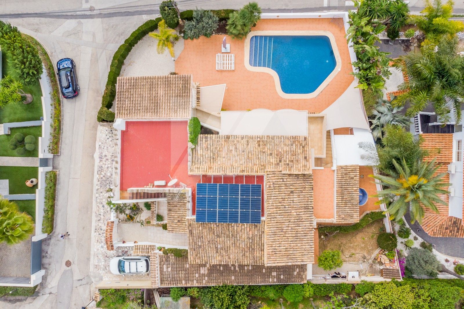 Luxusvilla zum Verkauf in Moraira, Pla del Mar, mit Meerblick.