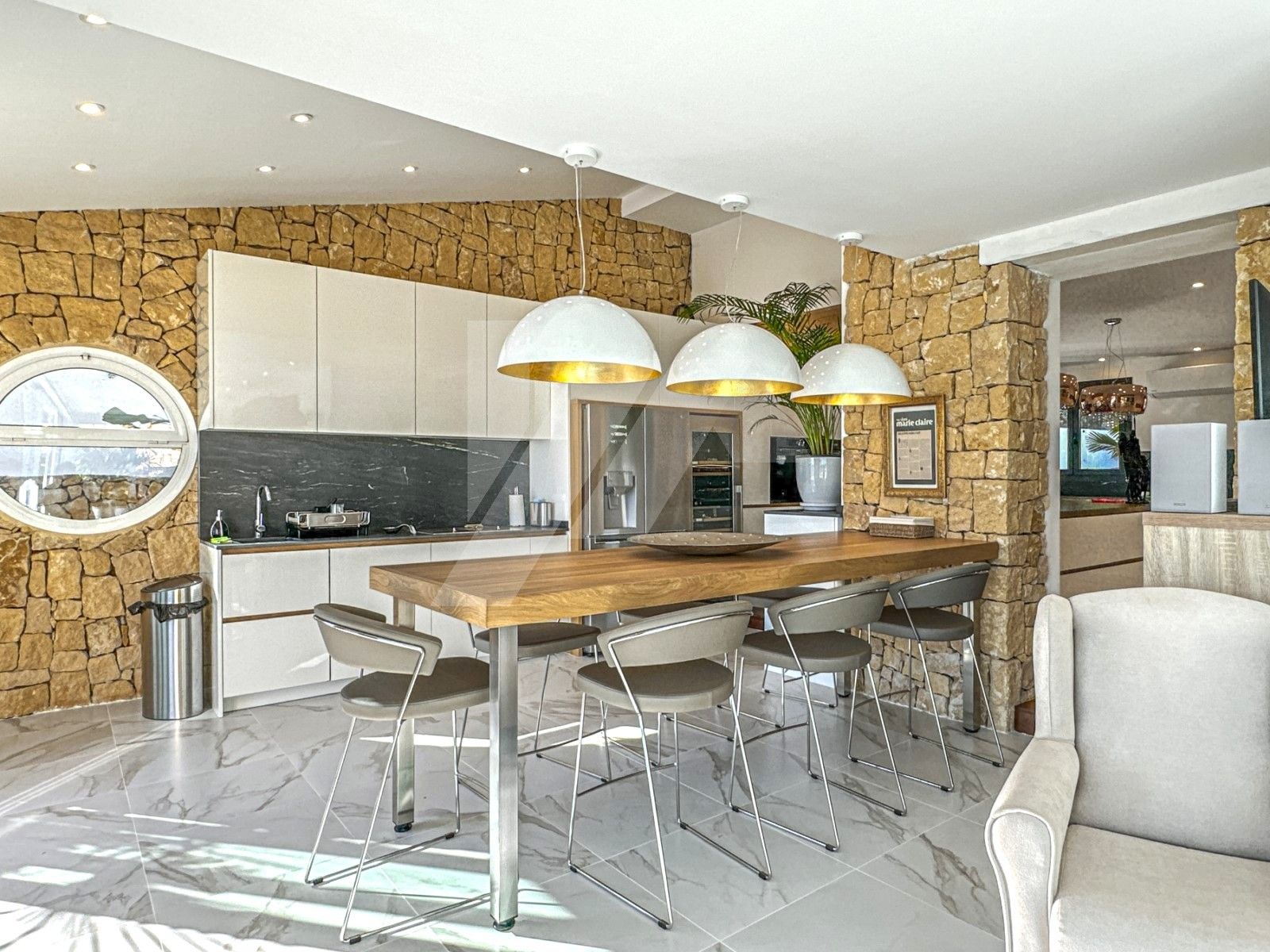 Villa zu verkaufen mit Meerblick in La Fustera, Benissa.