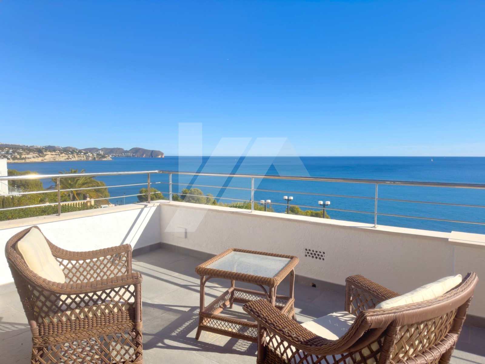 Villa zu verkaufen mit Meerblick in La Fustera, Benissa.