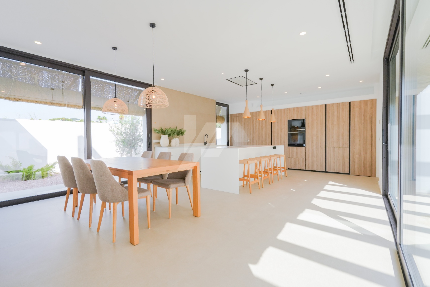Moderne Villa zum Verkauf in Moraira, Costa Blanca.