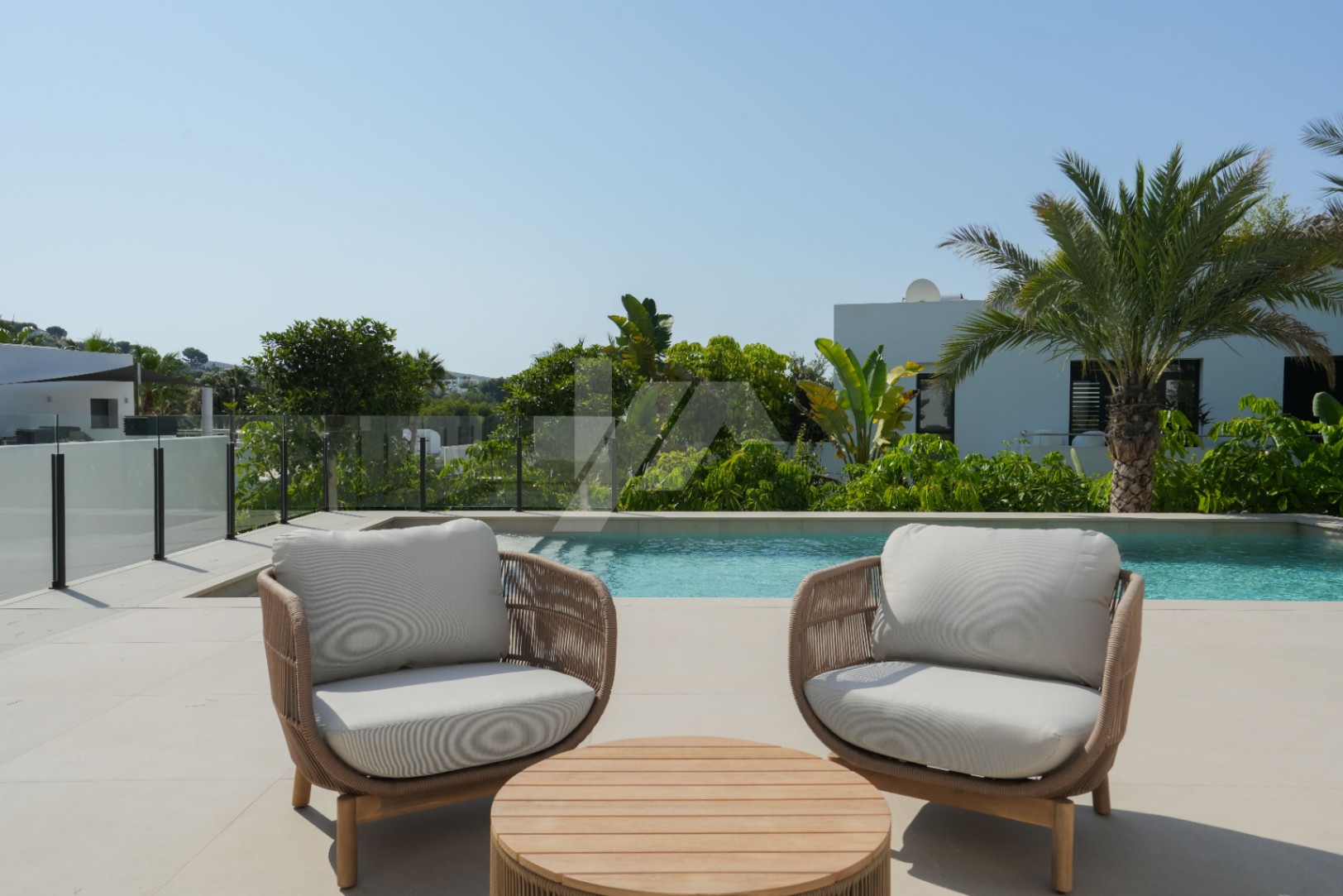 Moderne Villa zum Verkauf in Moraira, Costa Blanca.