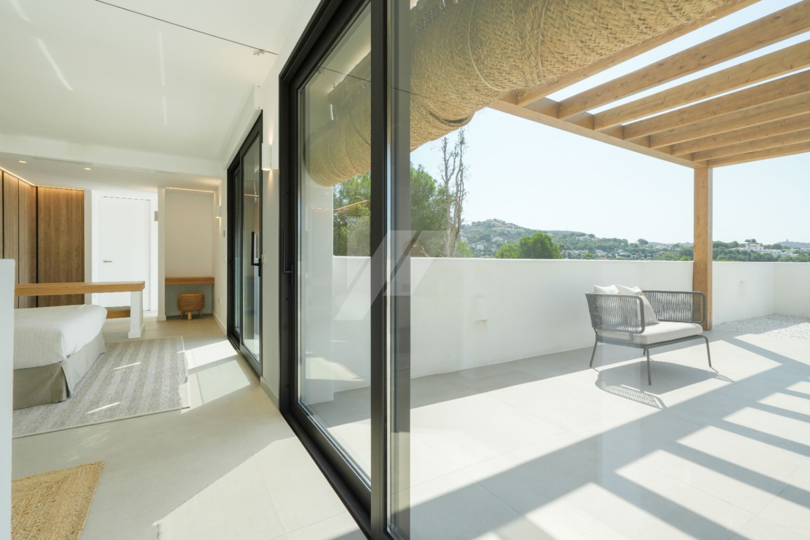 Moderne Villa zum Verkauf in Moraira, Costa Blanca.
