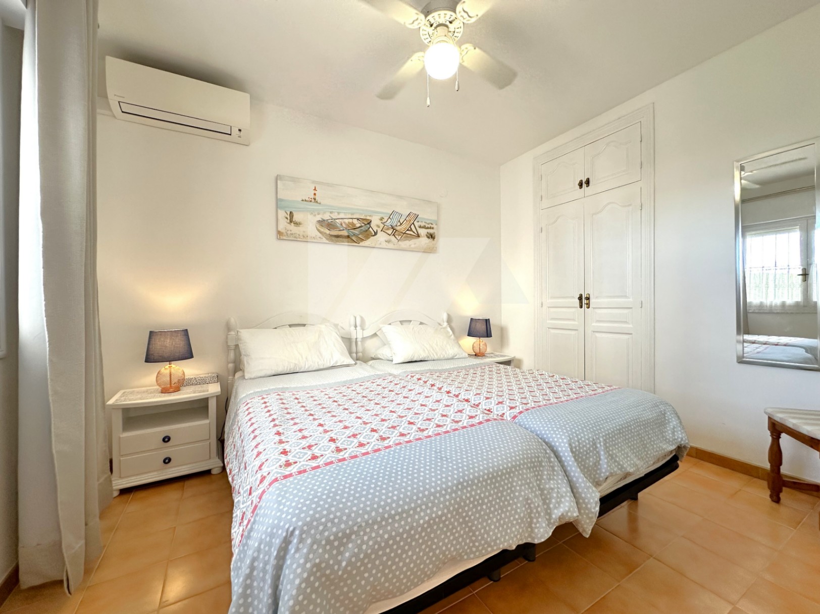 Bungalow mit Meerblick zu verkaufen in Moraira, Costa Blanca.
