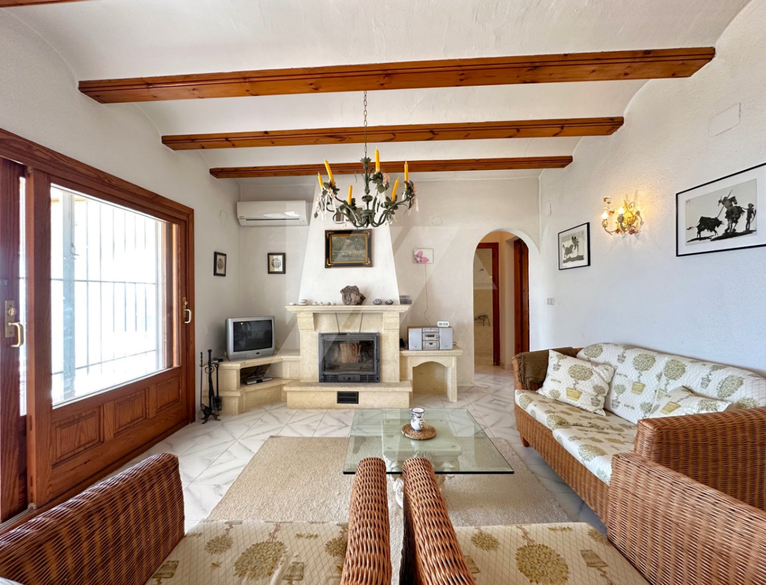 Villa con vistas panorámicas al mar en venta en Moraira, Benimeit.
