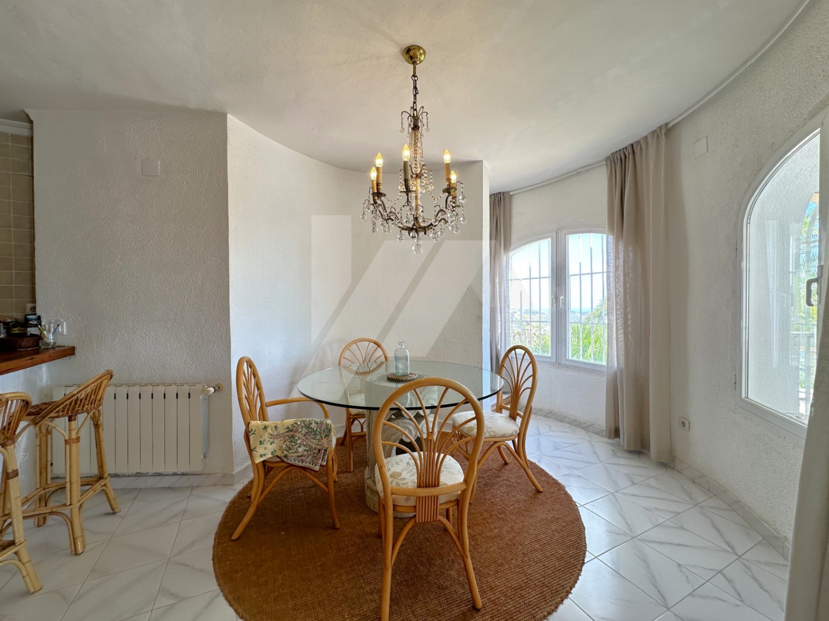 Villa con vistas panorámicas al mar en venta en Moraira, Benimeit.