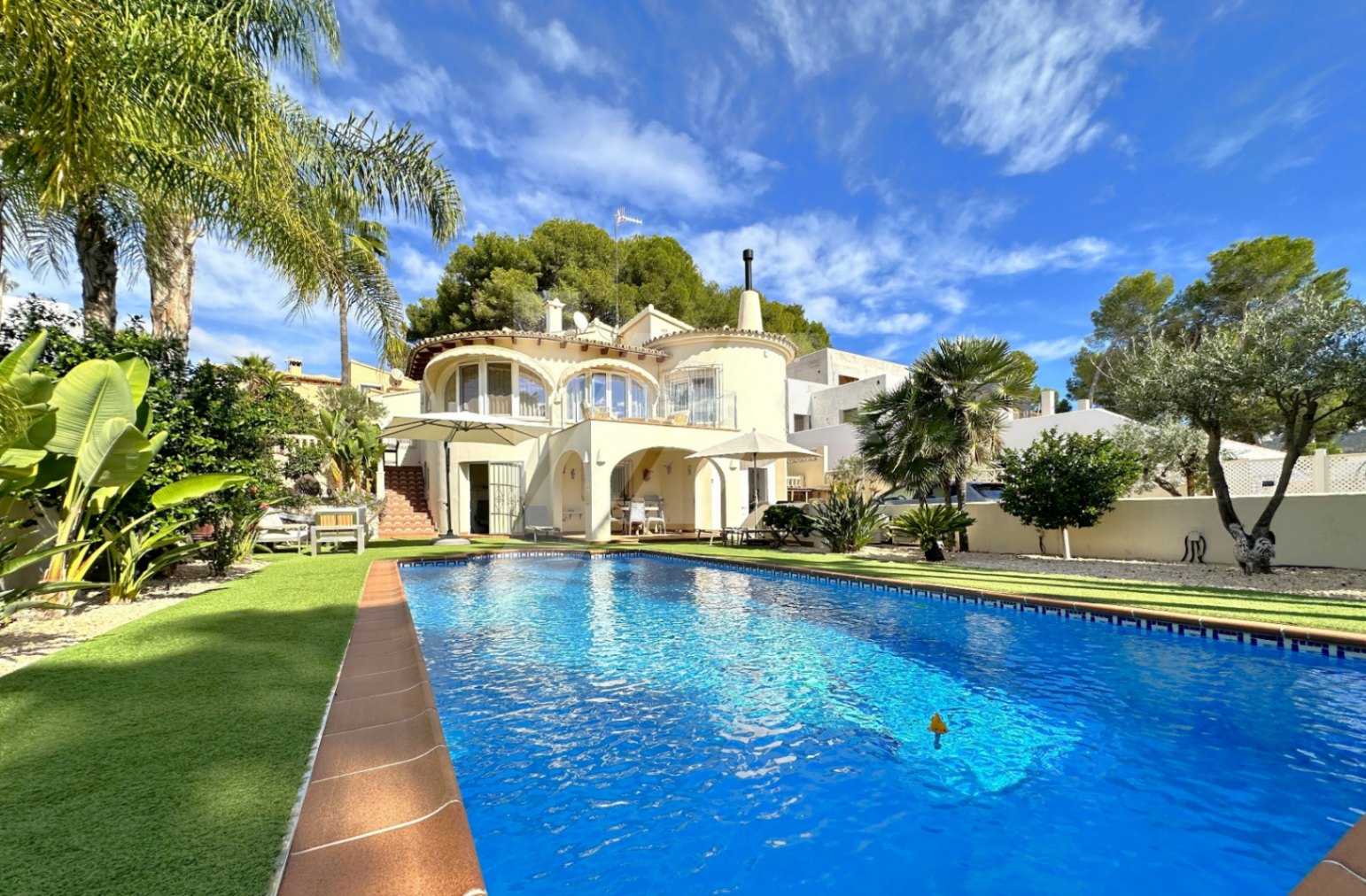 Exklusive Villa zum Verkauf in Moraira, Costa Blanca.