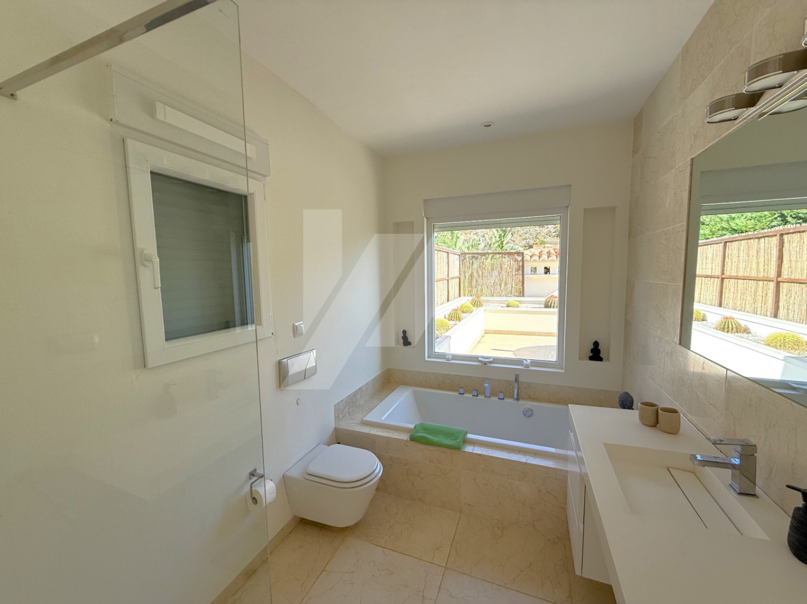 Luxusvilla zu verkaufen in Moraira, Costa Blanca.