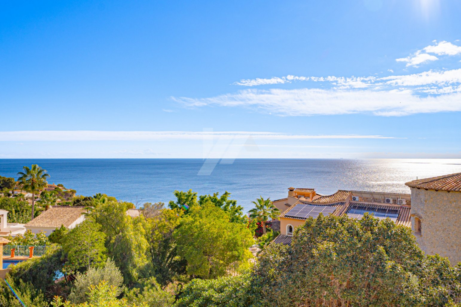 Luxusvilla in zweiter Meereslinie in Moraira zu verkaufen, mit Meerblick.