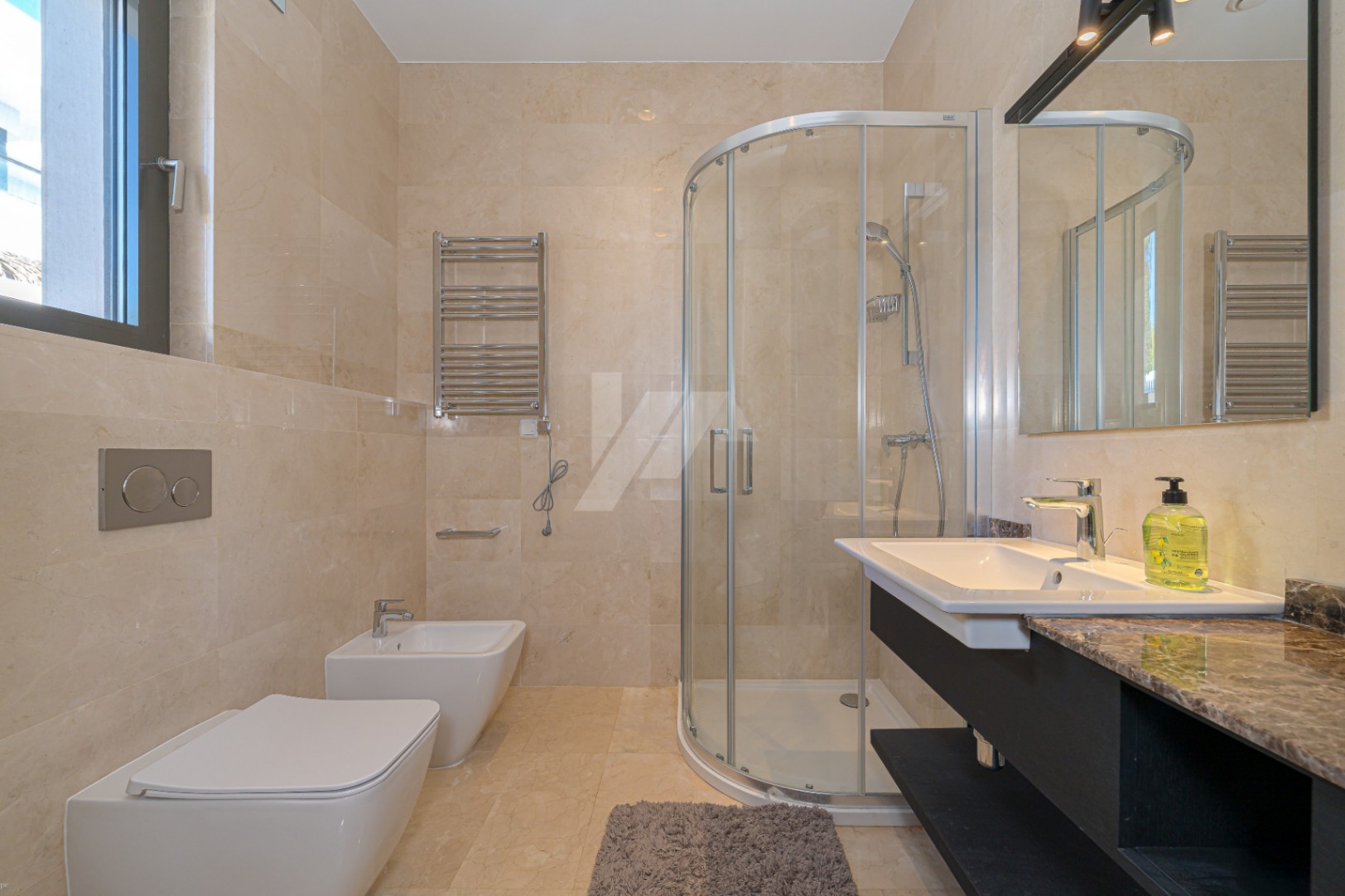 Luxusvilla in zweiter Meereslinie in Moraira zu verkaufen, mit Meerblick.