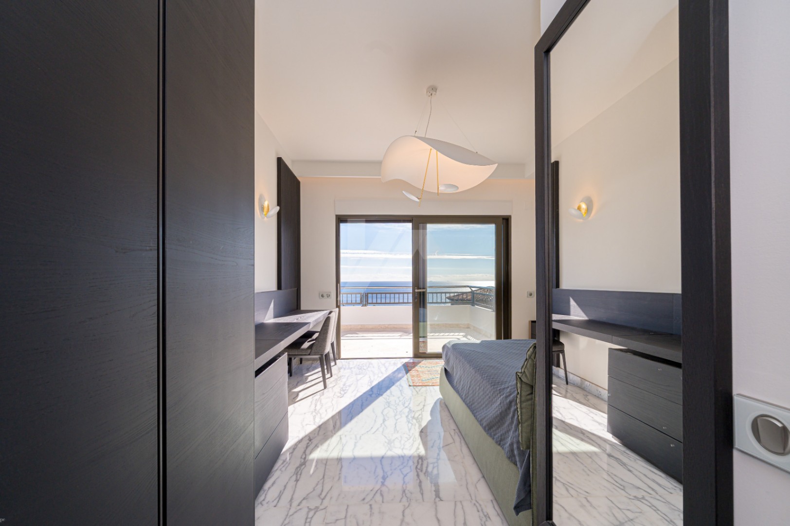 Luxusvilla in zweiter Meereslinie in Moraira zu verkaufen, mit Meerblick.