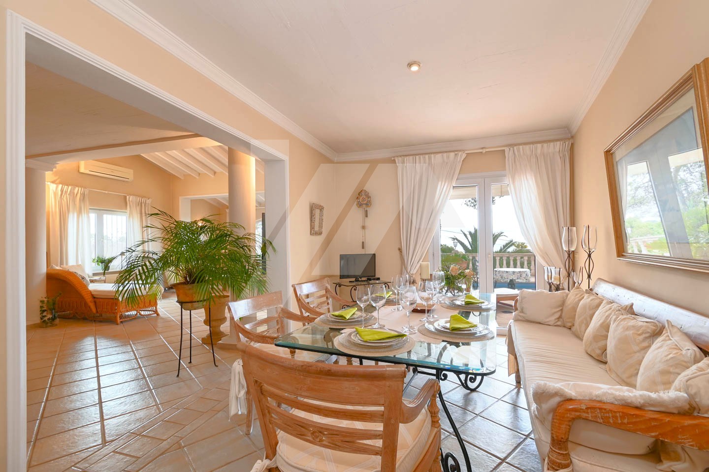 Villa zum Verkauf in San Jaime, Benissa Costa, Costa Blanca.