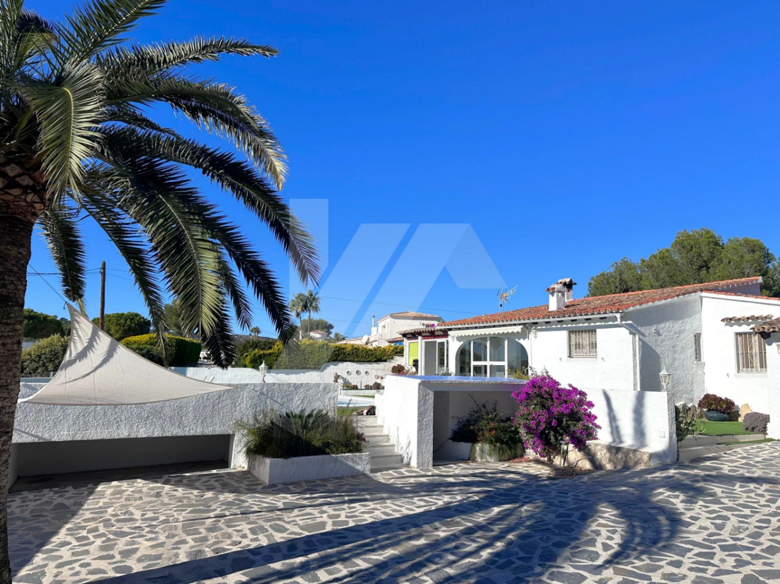 Villa mit Meerblick zu verkaufen in Moraira, Costa Blanca.