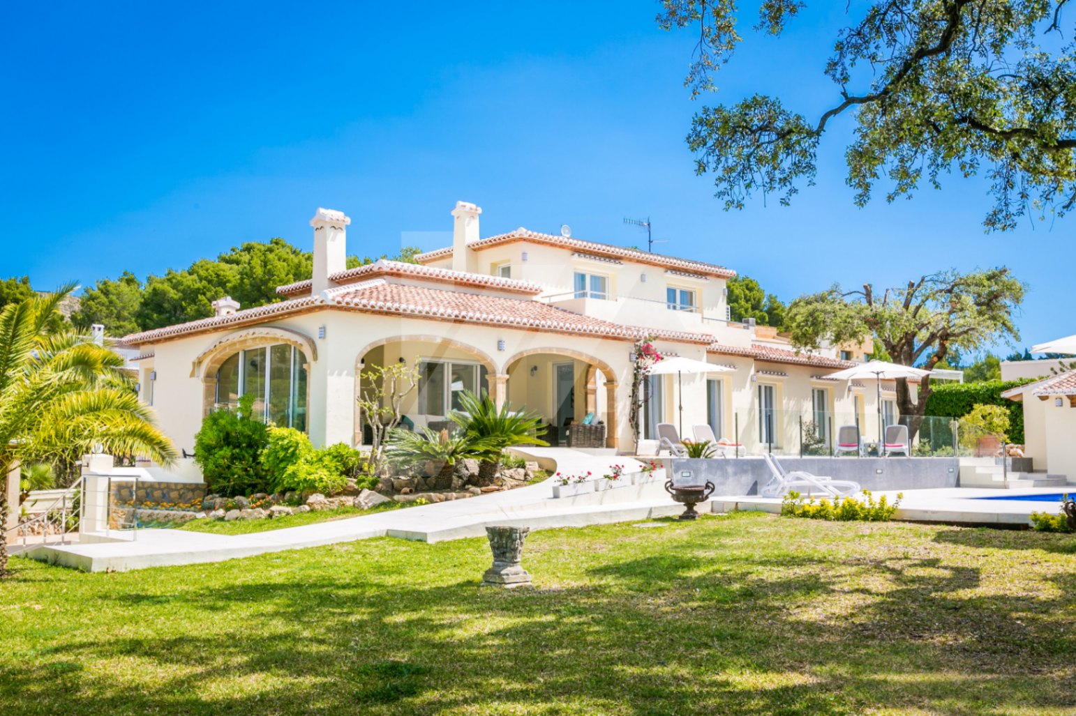 Exklusive Luxusvilla zu verkaufen in Jávea, Costa Blanca.