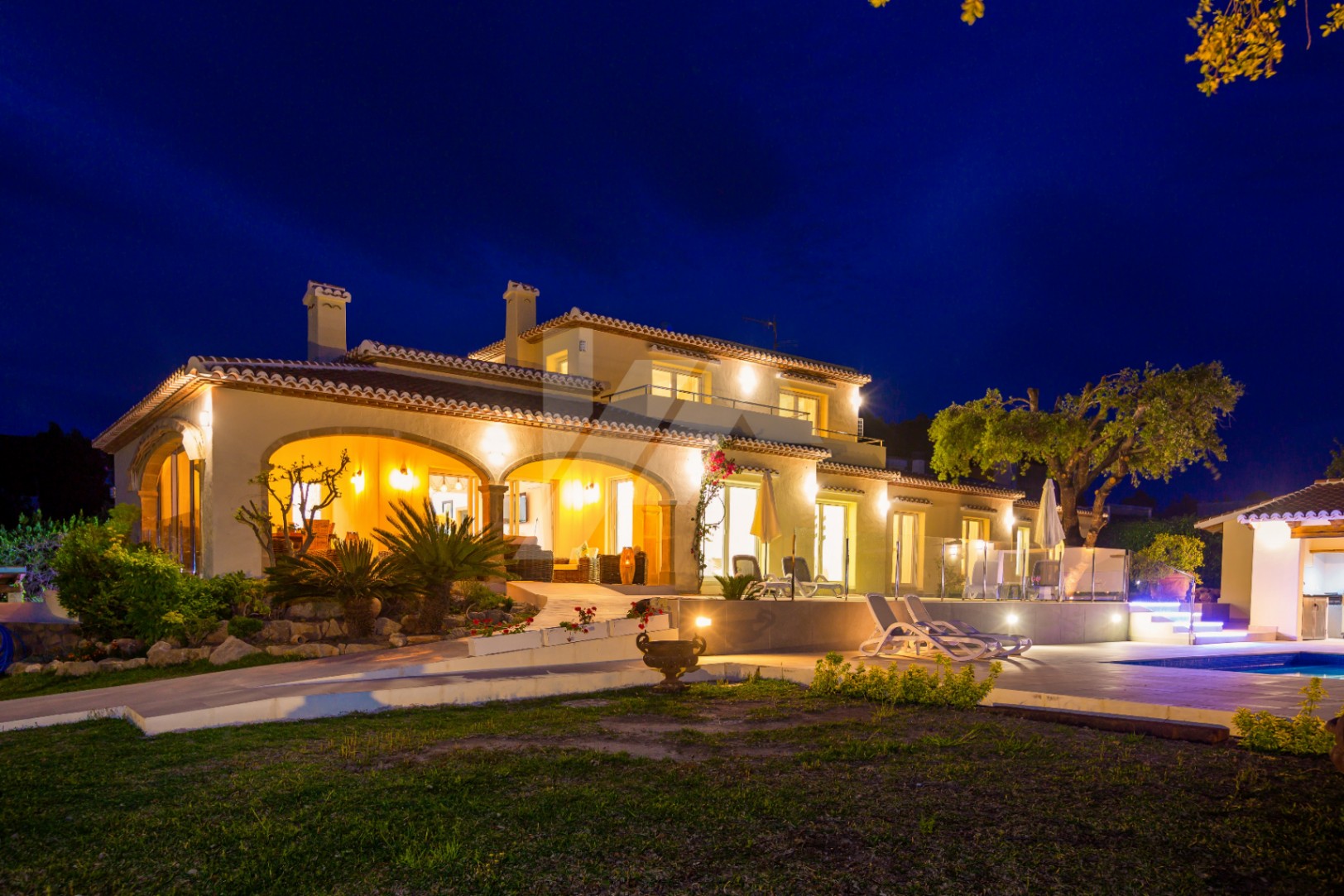 Exklusive Luxusvilla zu verkaufen in Jávea, Costa Blanca.