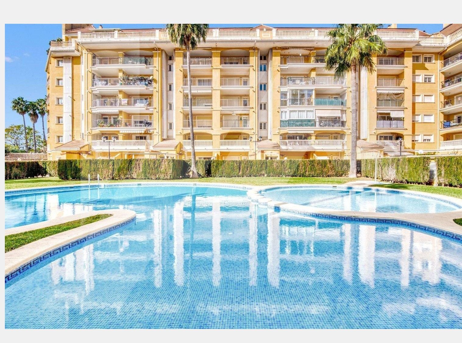 Penthouse mit Pool zu verkaufen in Denia, Costa Blanca.