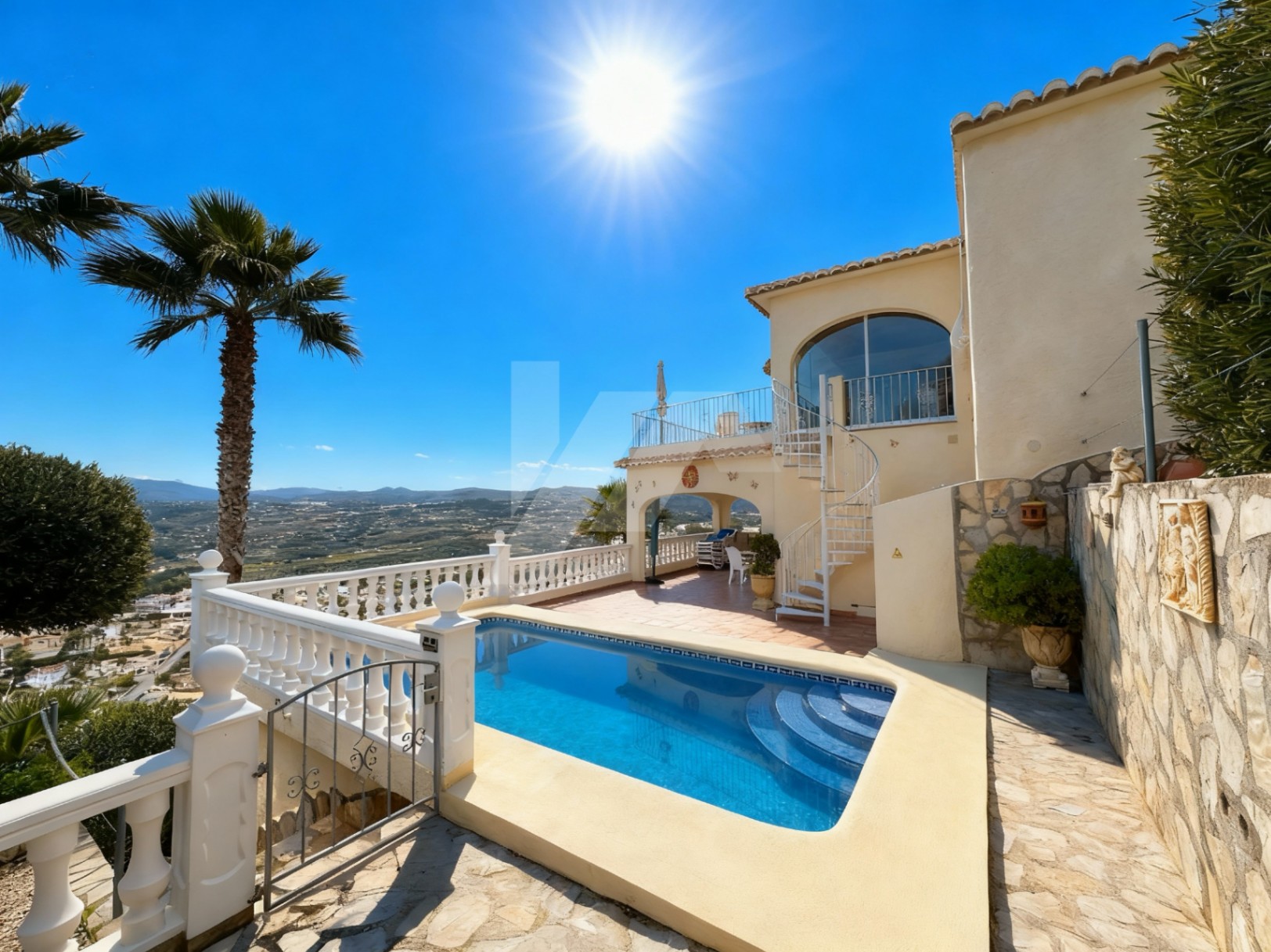 Villa mit Panoramameerblick zu verkaufen in Benitachell, Costa Blanca.