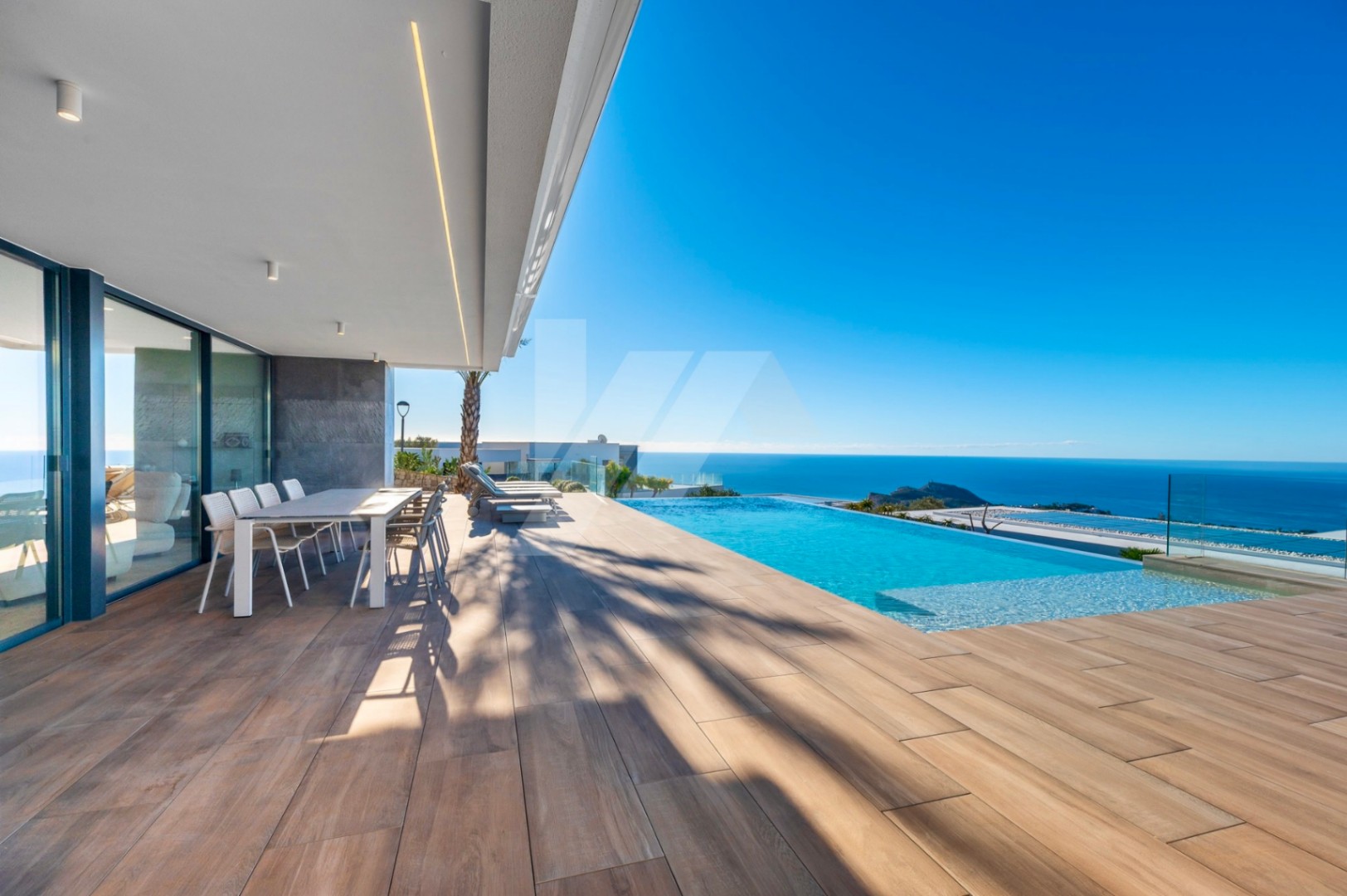Exklusive Luxusvilla mit Meerblick zu verkaufen in Benitachell, Costa Blanca.