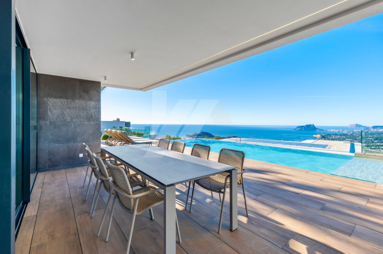 Exklusive Luxusvilla mit Meerblick zu verkaufen in Benitachell, Costa Blanca.