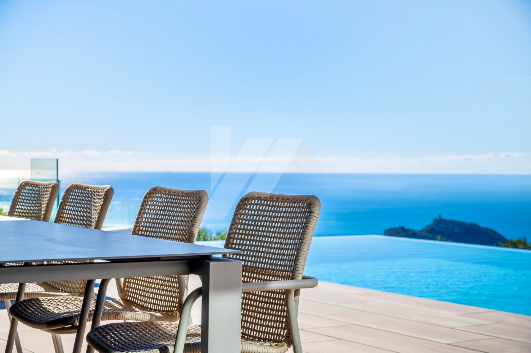 Exklusive Luxusvilla mit Meerblick zu verkaufen in Benitachell, Costa Blanca.