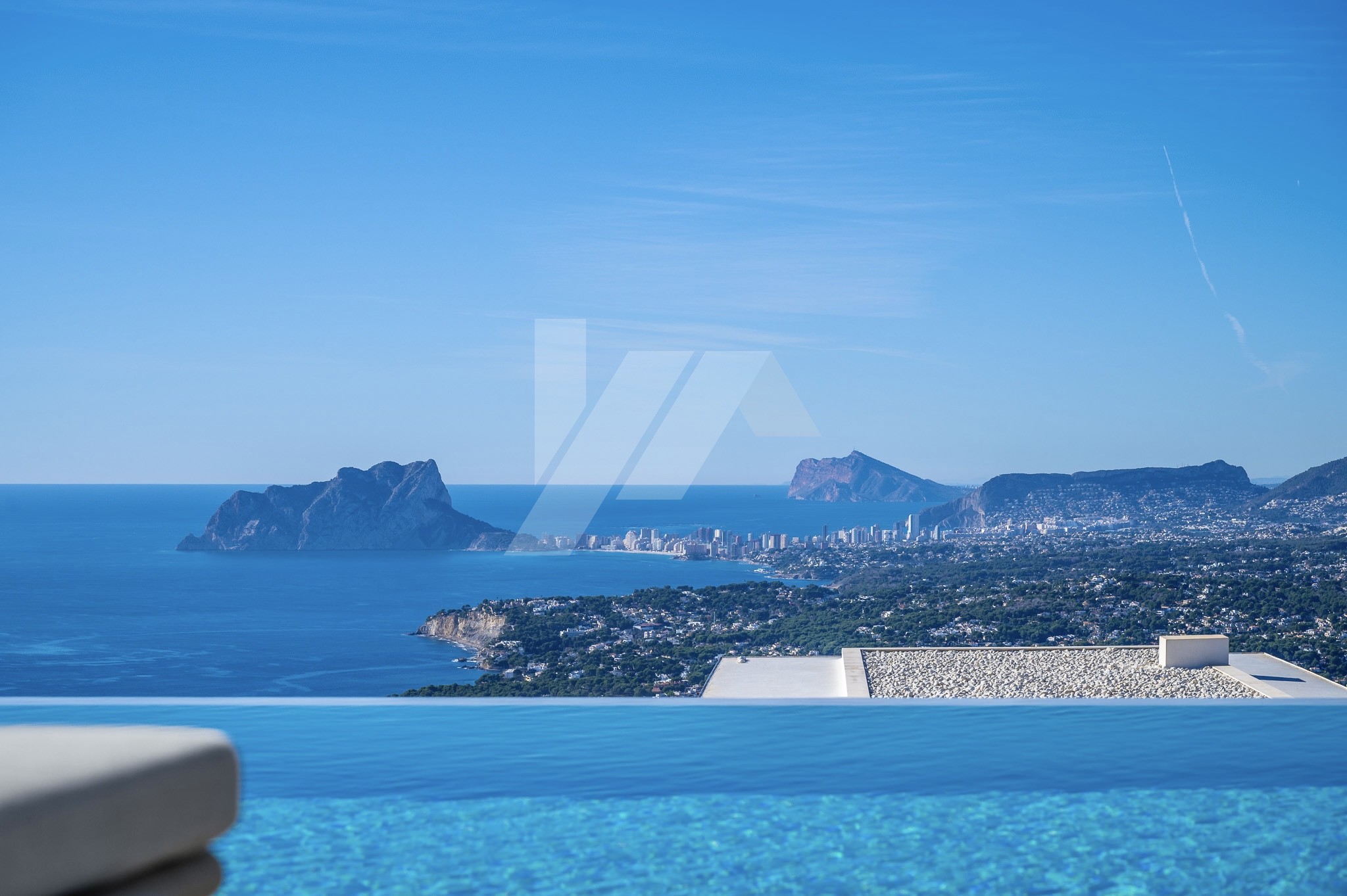 Exklusive Luxusvilla mit Meerblick zu verkaufen in Benitachell, Costa Blanca.