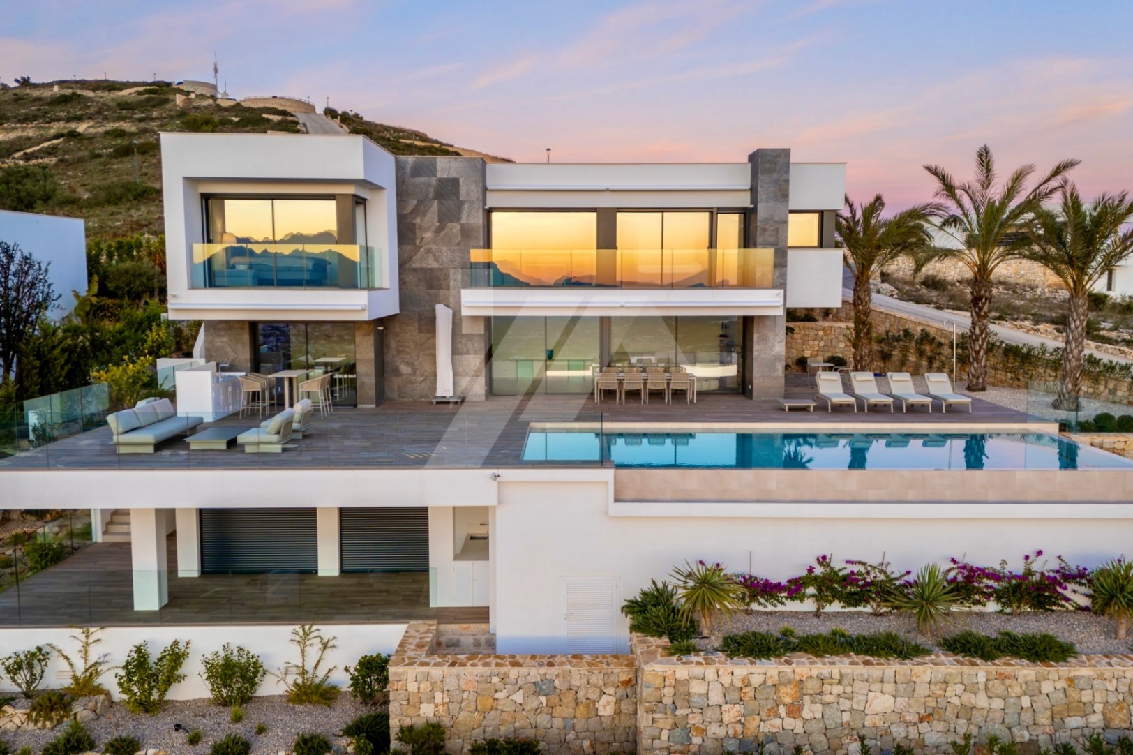 Exklusive Luxusvilla mit Meerblick zu verkaufen in Benitachell, Costa Blanca.