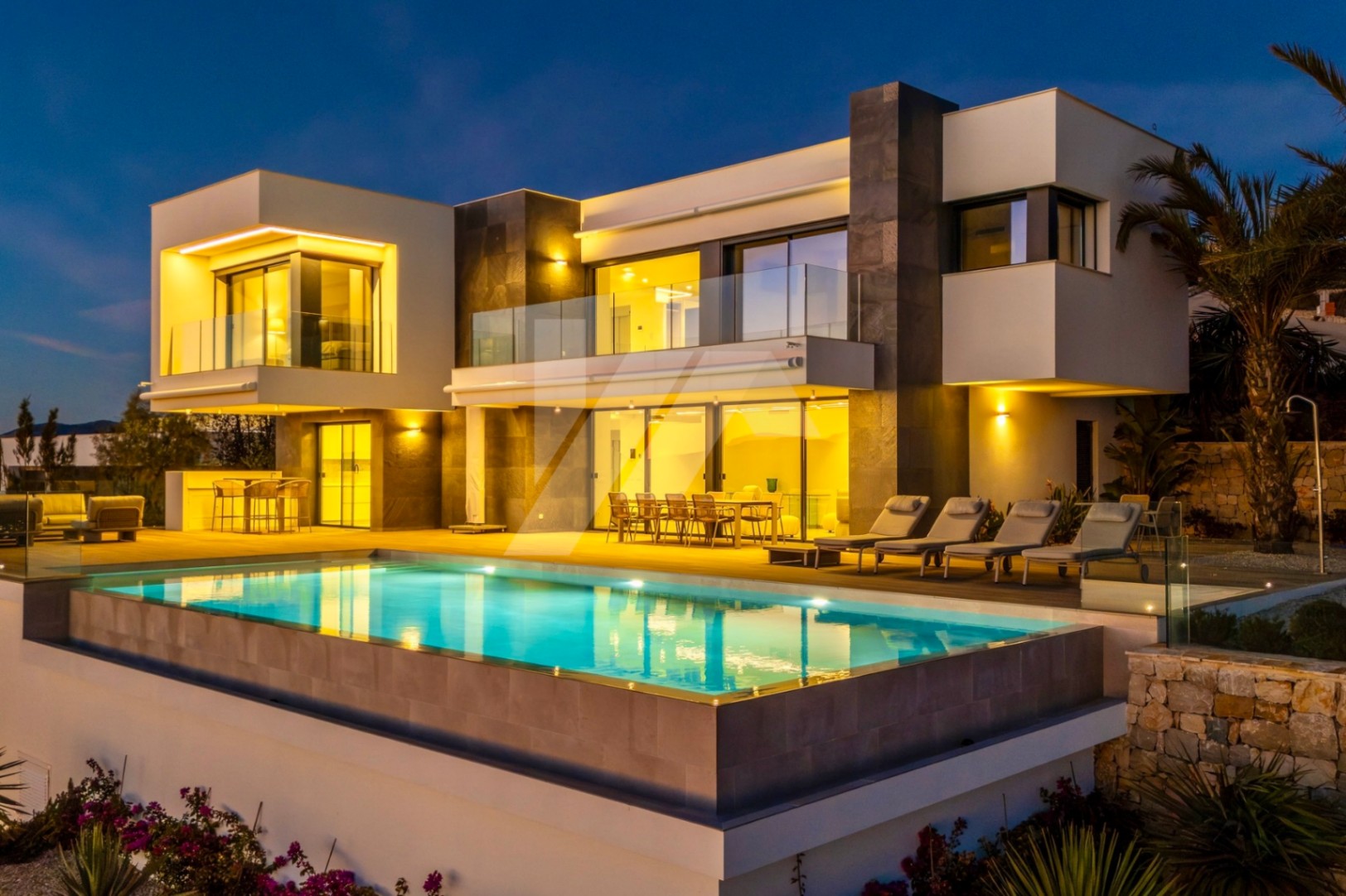 Exklusive Luxusvilla mit Meerblick zu verkaufen in Benitachell, Costa Blanca.