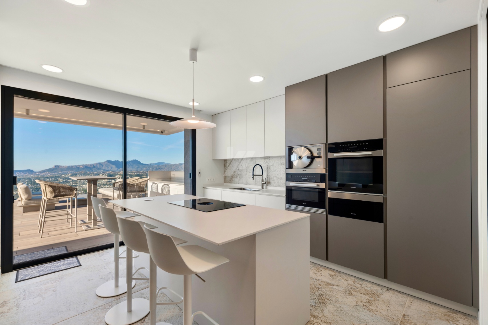 Exklusive Luxusvilla mit Meerblick zu verkaufen in Benitachell, Costa Blanca.