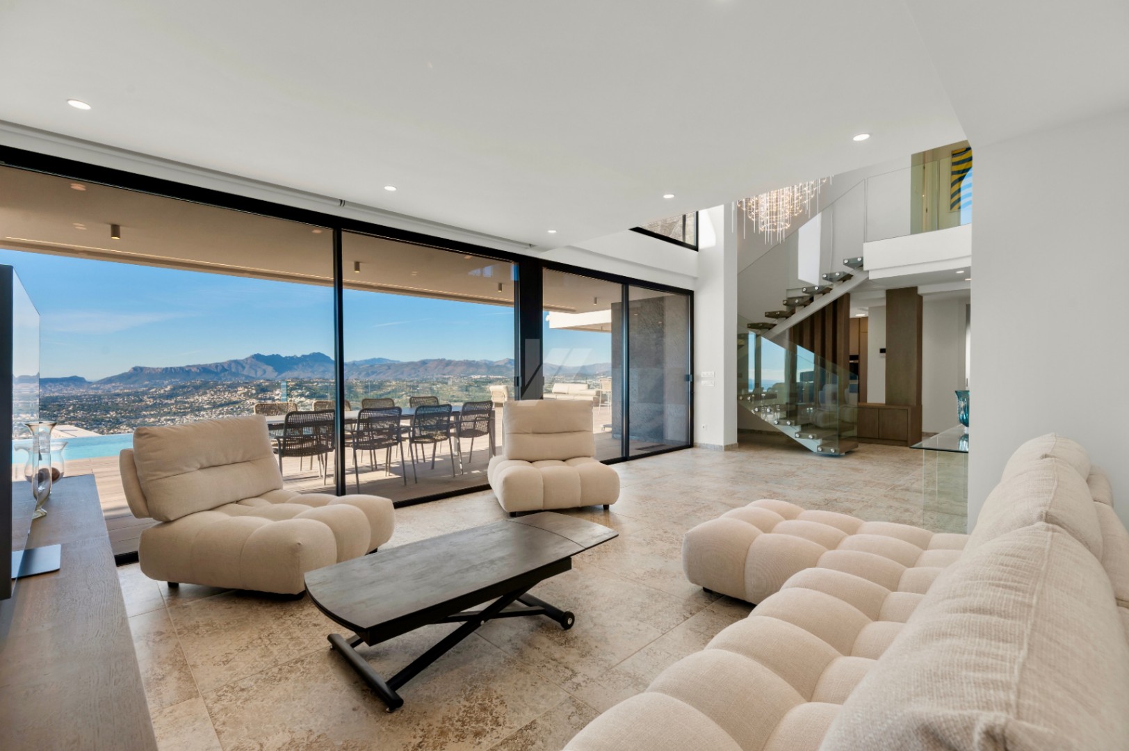 Exklusive Luxusvilla mit Meerblick zu verkaufen in Benitachell, Costa Blanca.