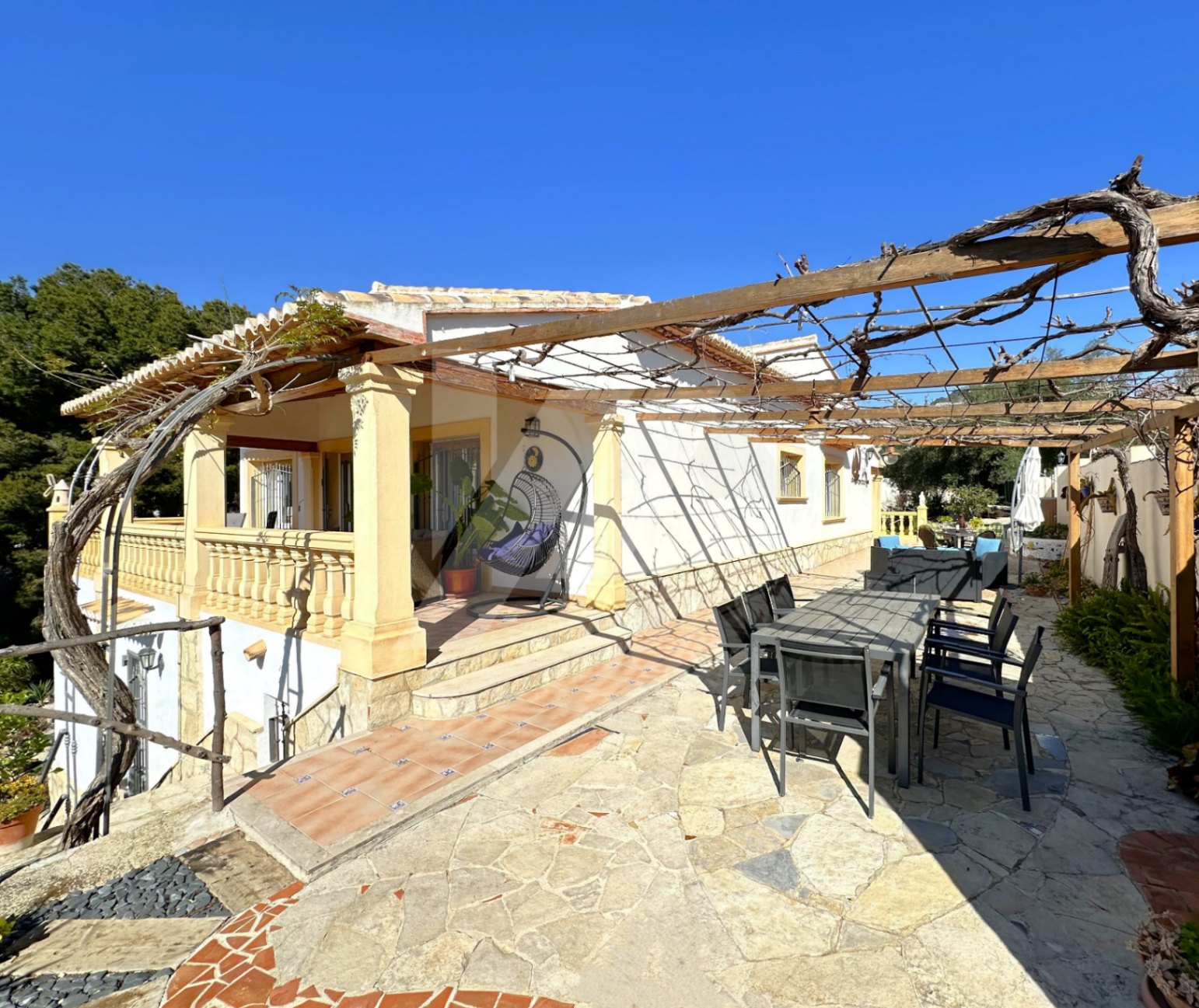 Mediterrane Stilvilla zum Verkauf in Benissa, Costa Blanca.