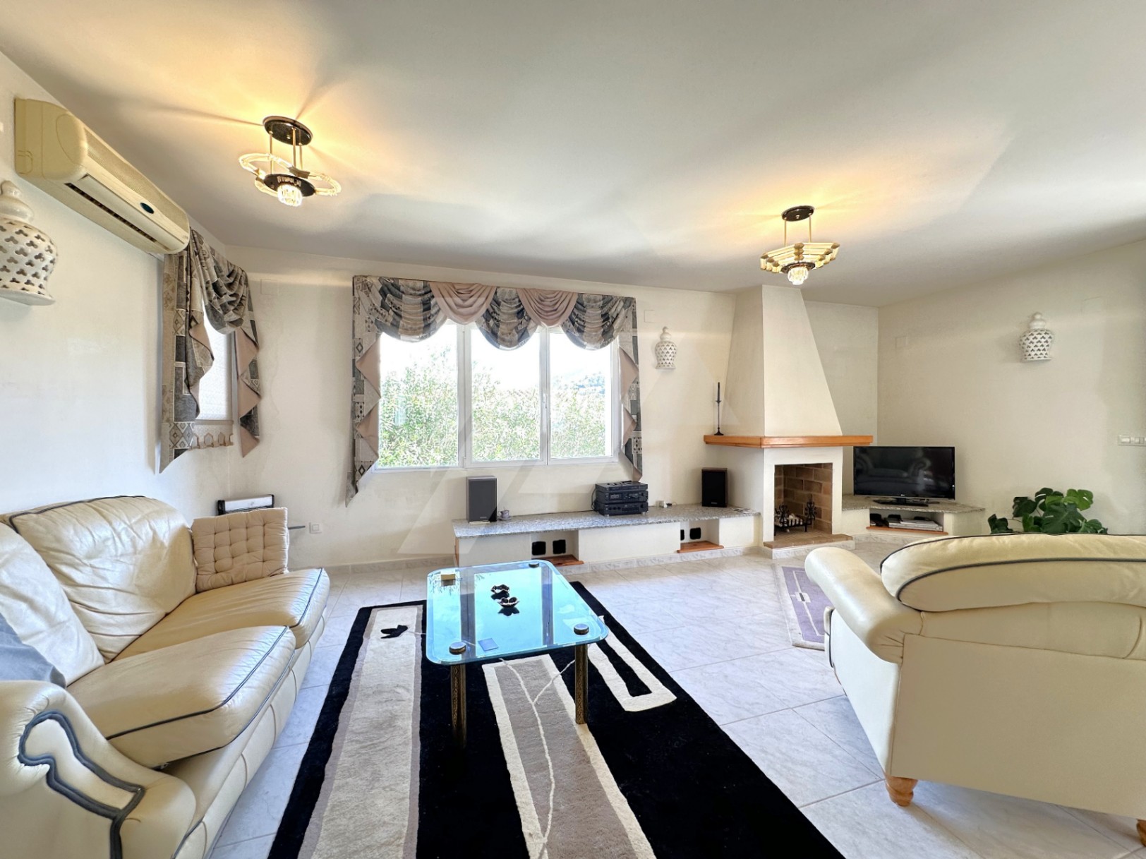 Villa zum Verkauf in Moraira, Costa Blanca.