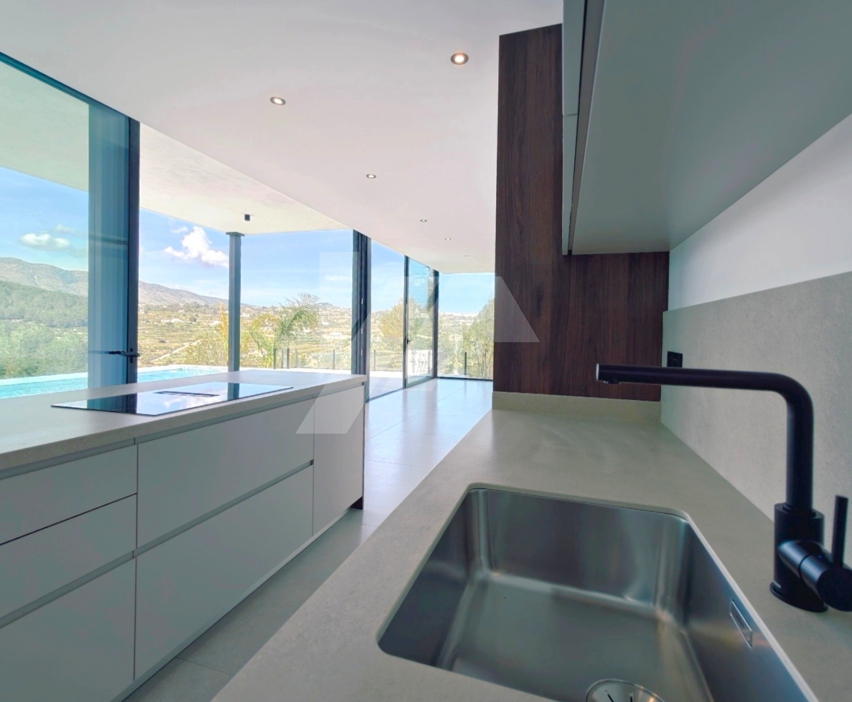 Moderne Villa zu verkaufen in Calpe, Costa Blanca.