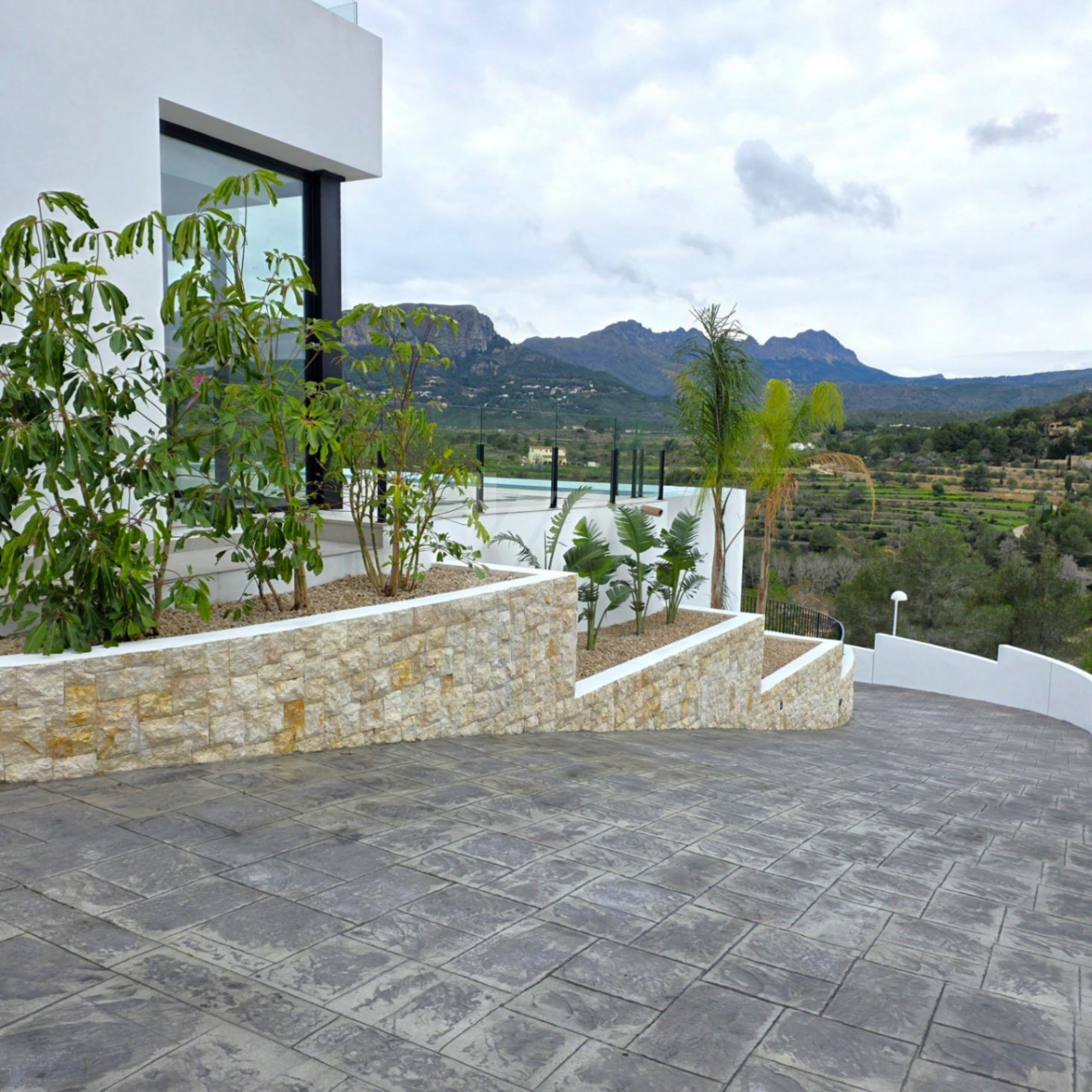 Moderne Villa zu verkaufen in Calpe, Costa Blanca.