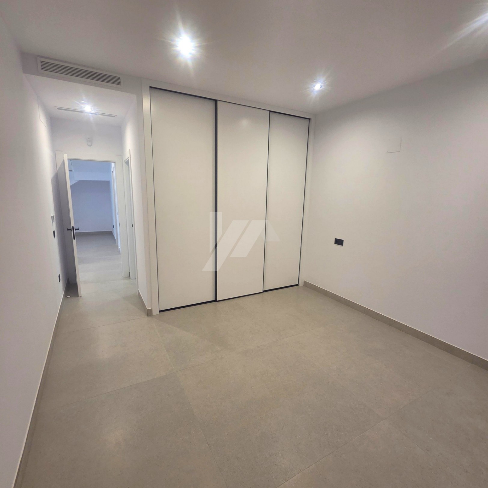 Moderne Villa zu verkaufen in Calpe, Costa Blanca.