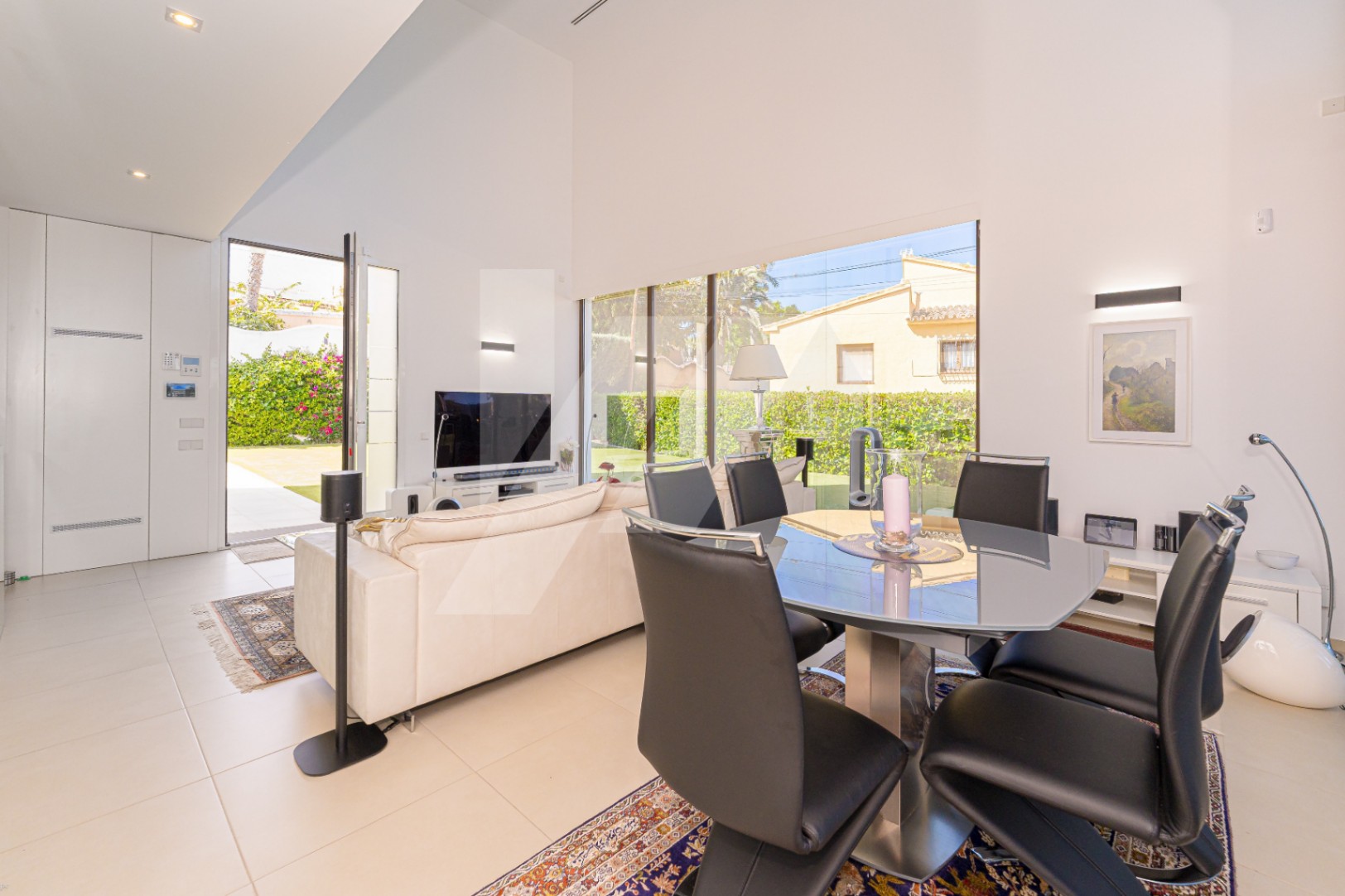 Moderne Villa zu verkaufen in Moraira mit Meerblick, Costa Blanca.