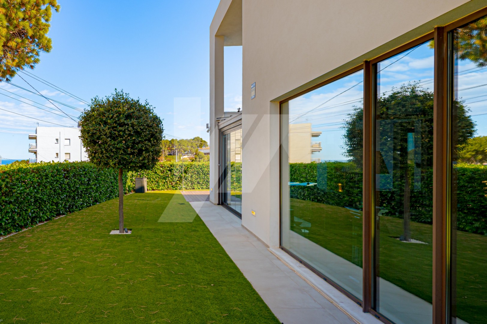Moderne Villa zu verkaufen in Moraira mit Meerblick, Costa Blanca.