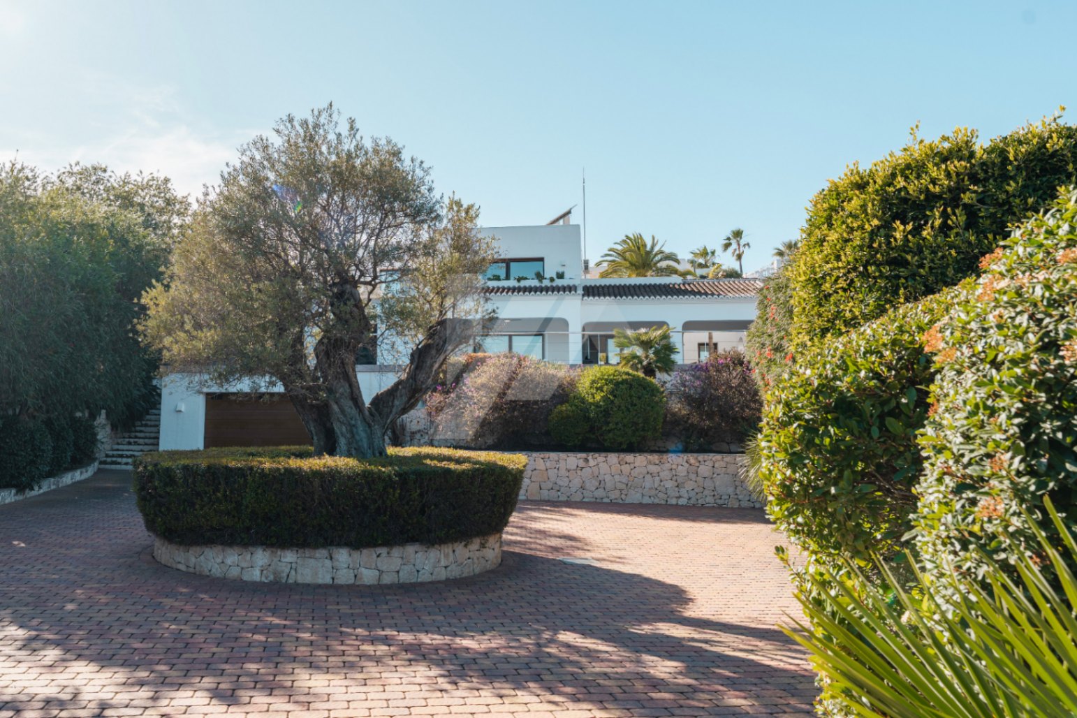 Villa im ibizenkischen Stil zu verkaufen in Moraira, Costa Blanca.