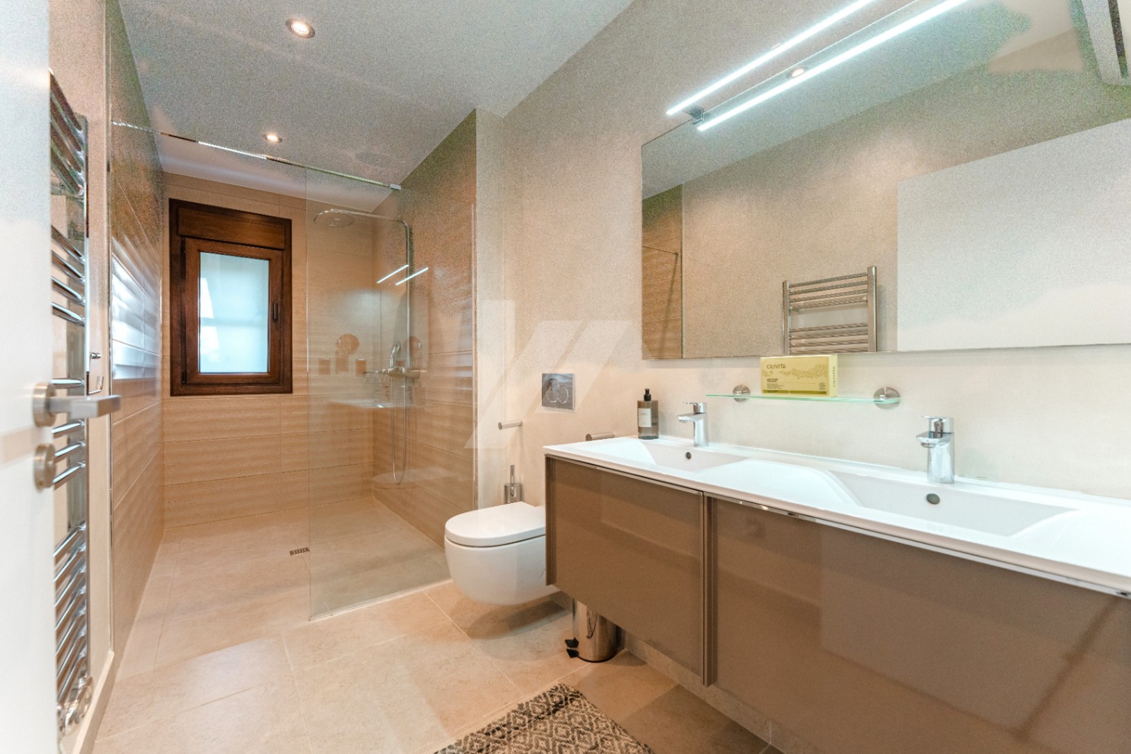 Villa im ibizenkischen Stil zu verkaufen in Moraira, Costa Blanca.