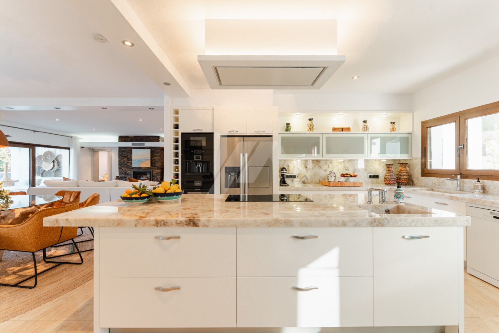 Villa im ibizenkischen Stil zu verkaufen in Moraira, Costa Blanca.