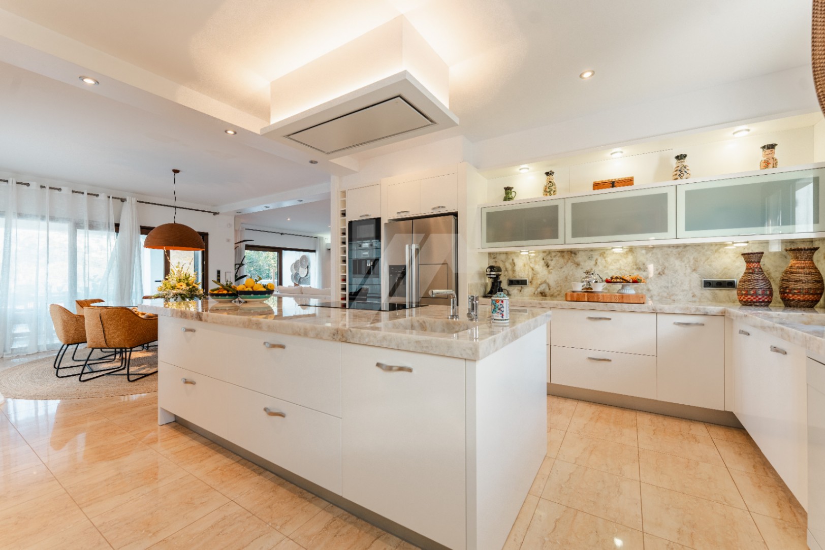 Villa im ibizenkischen Stil zu verkaufen in Moraira, Costa Blanca.
