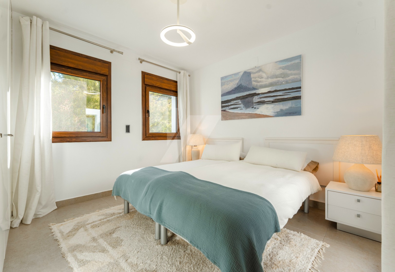 Villa im ibizenkischen Stil zu verkaufen in Moraira, Costa Blanca.