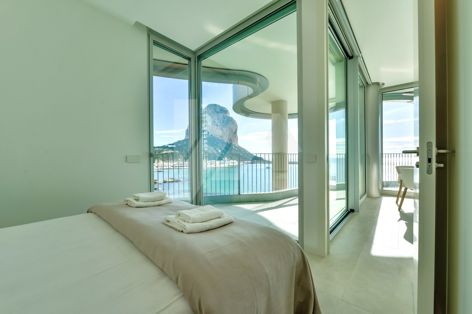 Exklusive Wohnung zu verkaufen in erster Linie in Calpe, Costa Blanca.