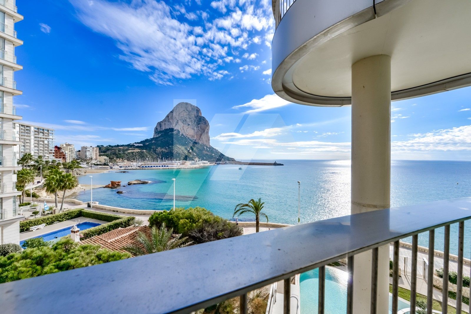 Exklusive Wohnung zu verkaufen in erster Linie in Calpe, Costa Blanca.