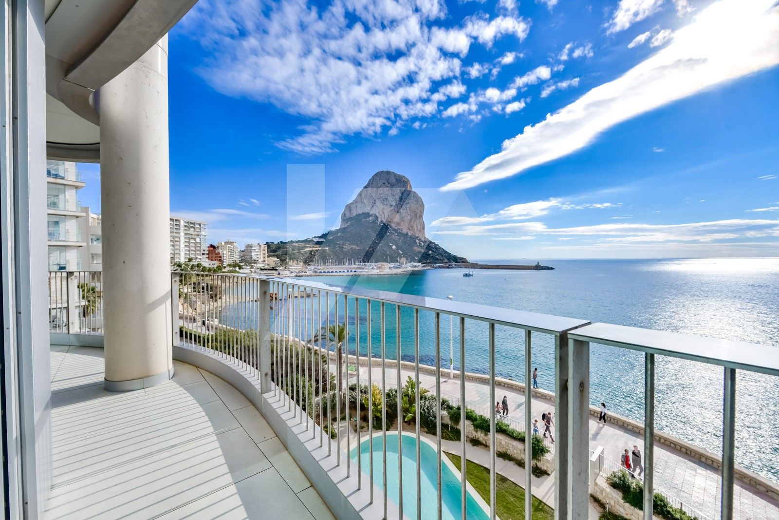 Exklusive Wohnung zu verkaufen in erster Linie in Calpe, Costa Blanca.