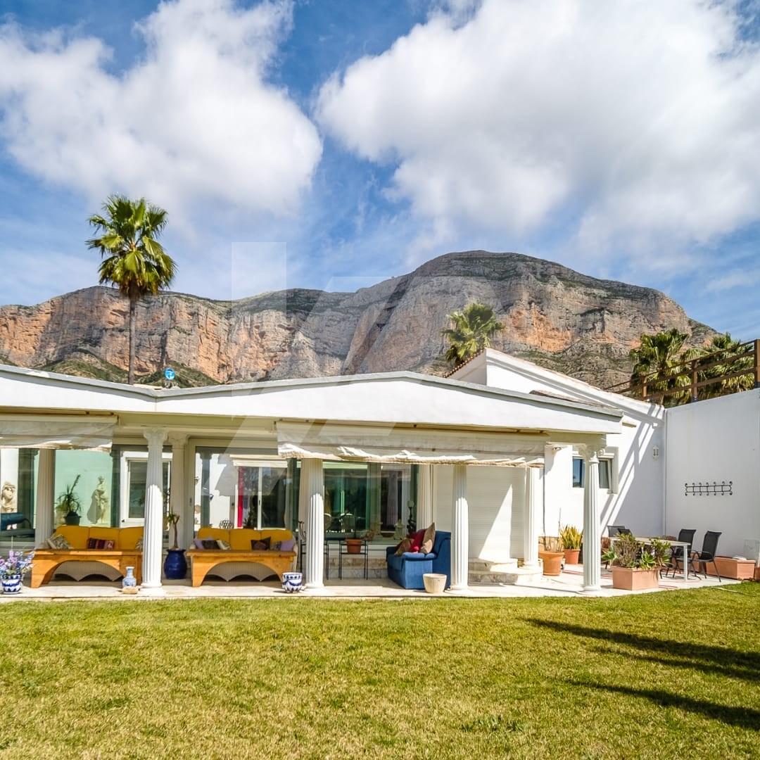 Exklusive Villa zum Verkauf in Javea, Costa Blanca.