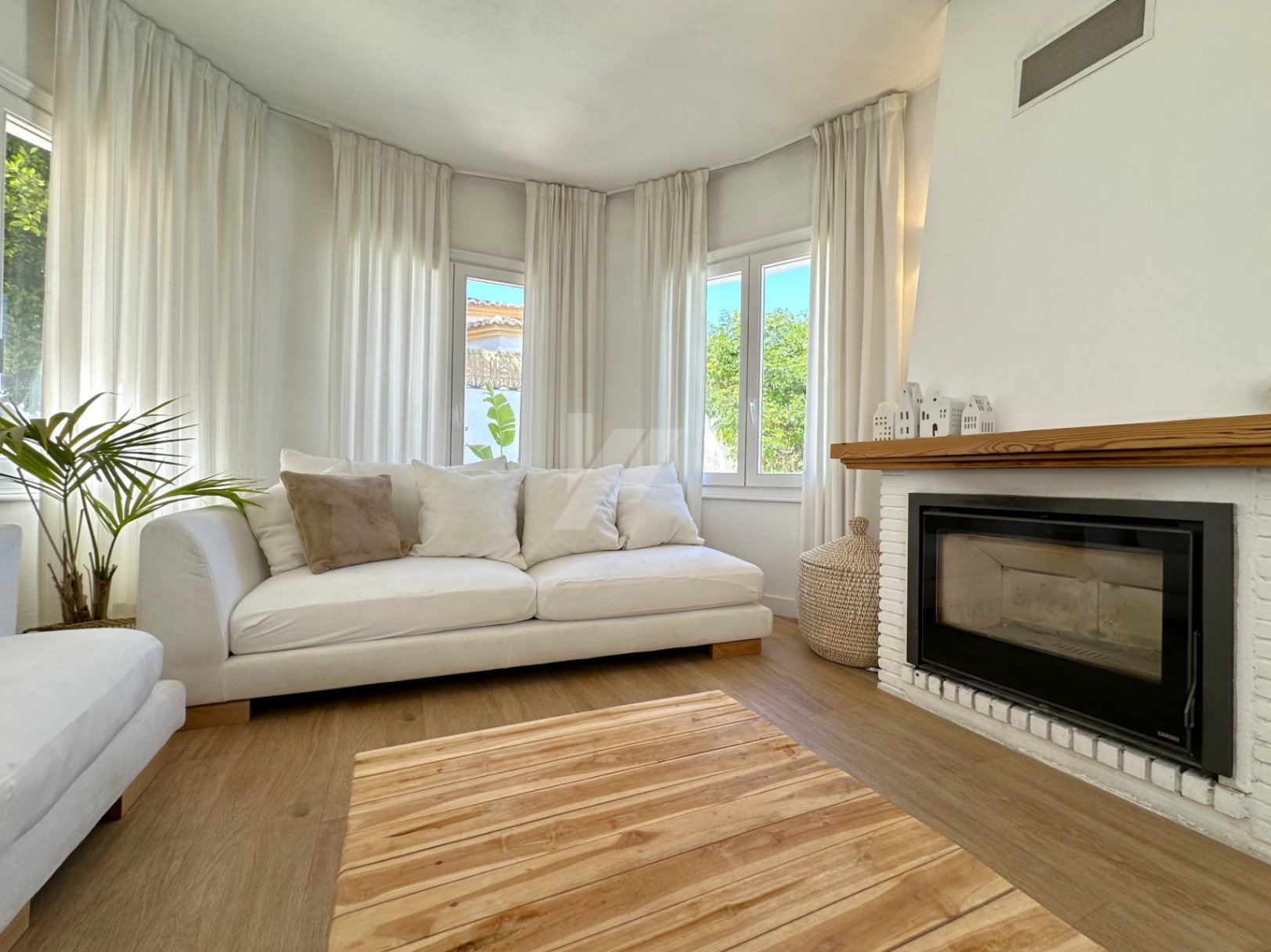 Renovierte mediterrane Villa mit Ibiza-Charme in Benitachell.