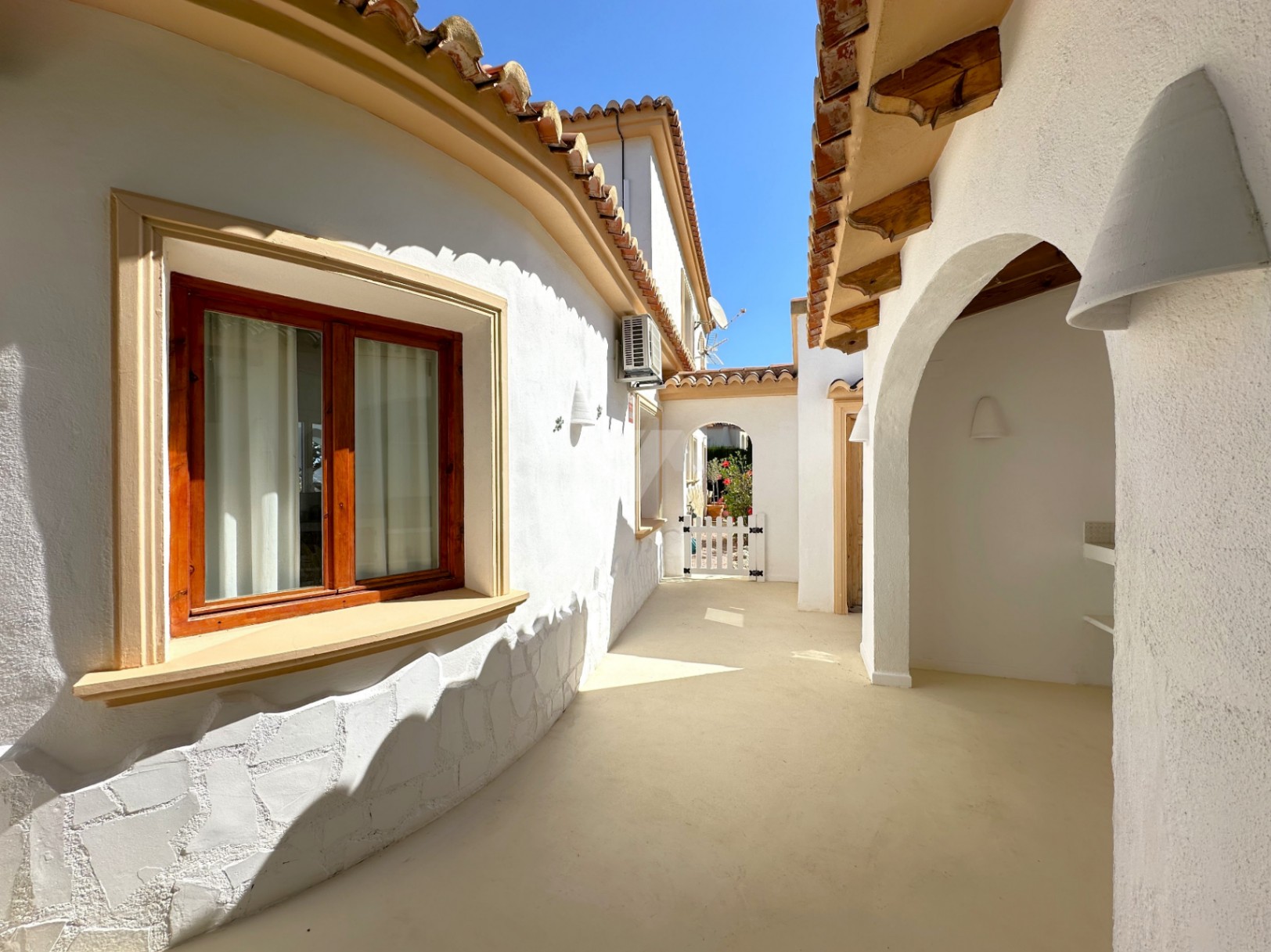 Renovierte mediterrane Villa mit Ibiza-Charme in Benitachell.