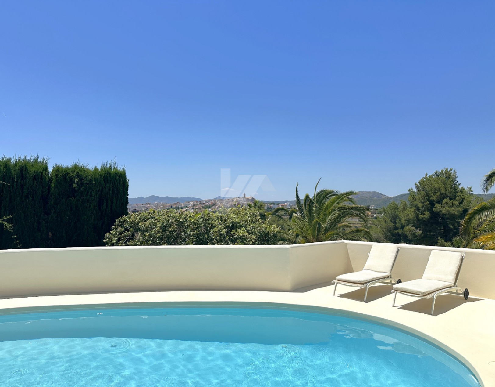Renovierte mediterrane Villa mit Ibiza-Charme in Benitachell.