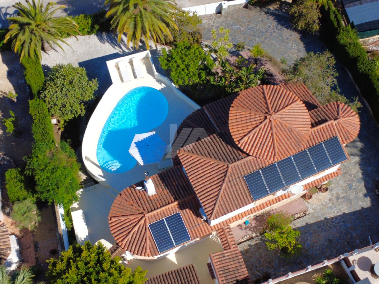 Renovierte mediterrane Villa mit Ibiza-Charme in Benitachell.