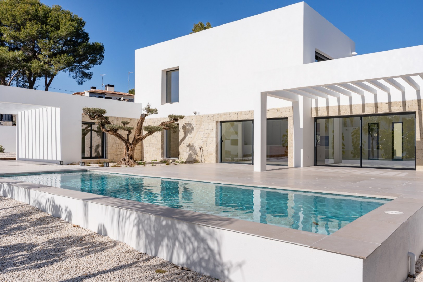 Luxusvilla mit Meerblick zum Verkauf in Moraira, Costa Blanca.